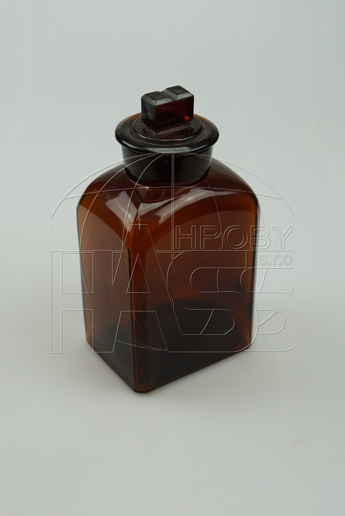 Sklenice hnědá 500 ml zabroušená