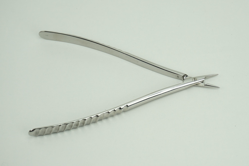 Jehelec jemný vel.1