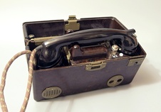 Polní telefon TP-25