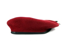 Baret červený AČR