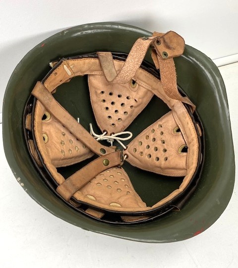 Přilba plechová maďarská