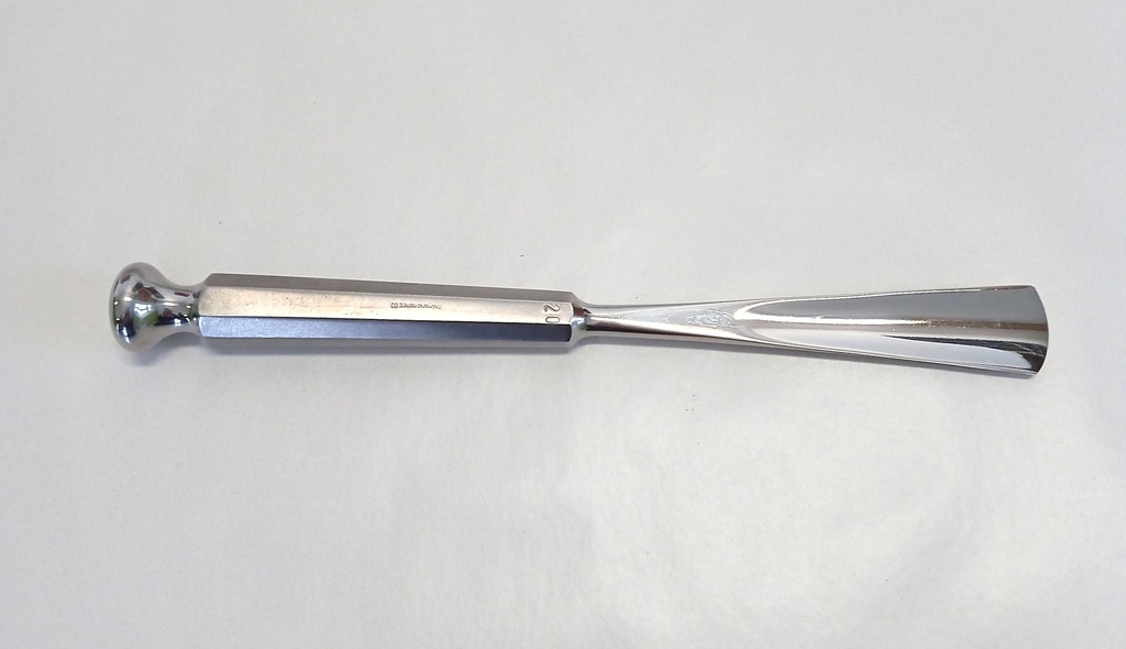 Dláto žlábkové obloukové 20 mm