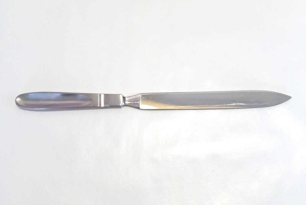 Nůž amputační hrotnatý