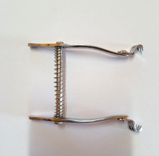 Rozvěrač ran oční posuvný (Axenfeld)