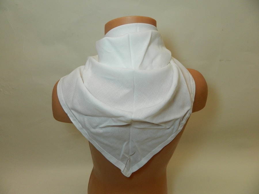 Šátek bílý