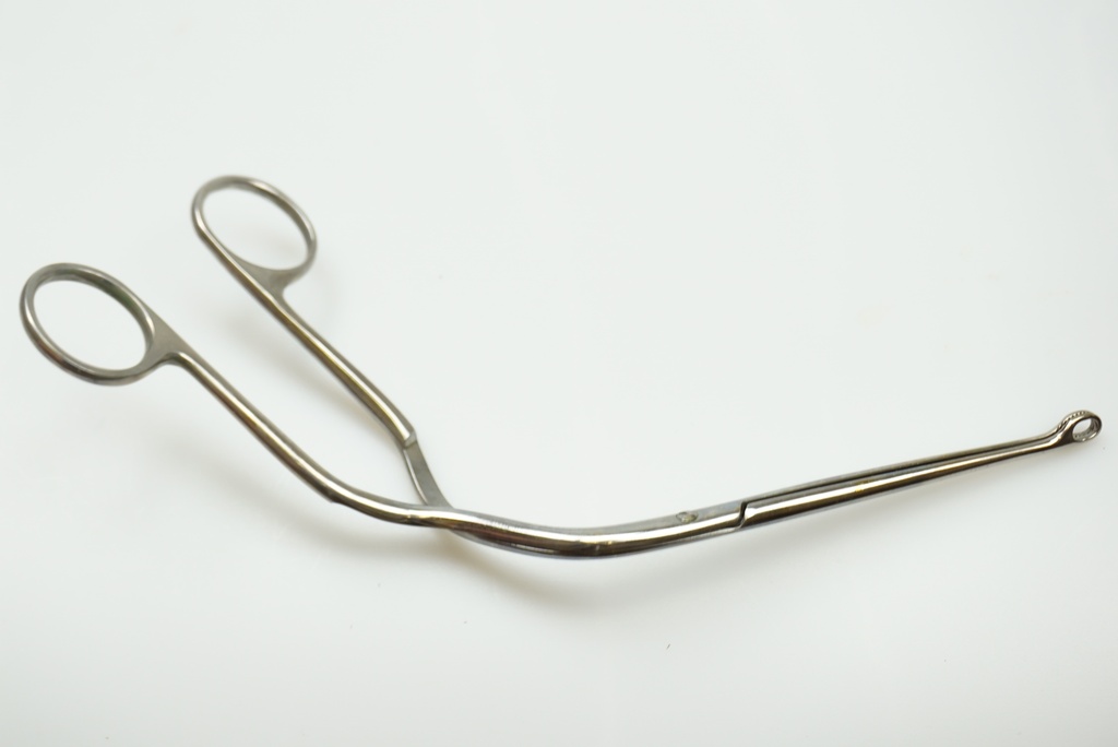 Kleště na zavádění endo-trach. rourek