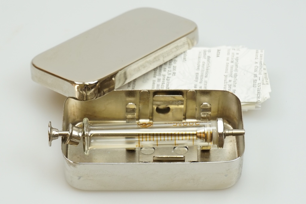 Inj.stříkačka skleněná malá 2 ml