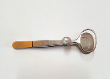 Pinzeta na chalazia oválná (Elschnig) vel. 2