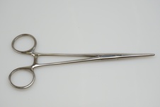 Svorka na cévy - pean rovný 160 mm