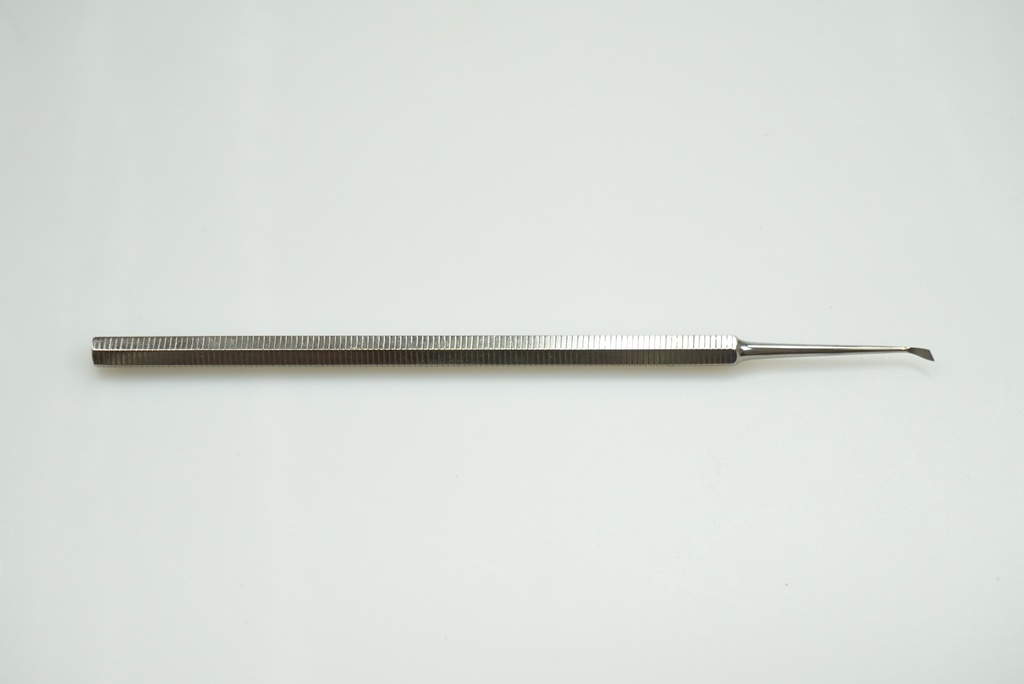 Škrabka na zubní kámen