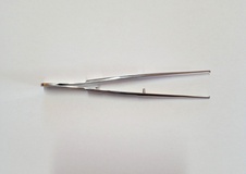 Pinzeta oční chirurgická nemagnetická