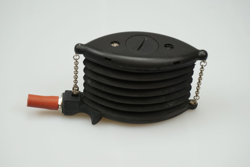 Nasávací zařízení UNIVERSAL typ 86