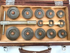 Frézy na sedla ventilů 30°