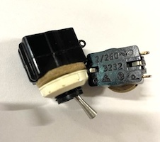 Přepínač páčkový