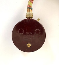 Měřič tlaku/pneuměřič/ KONEKTA