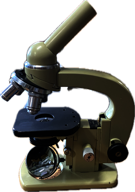 Mikroskop biologický sovětský MBD-1