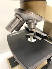 Mikroskop STUDAR HB 310